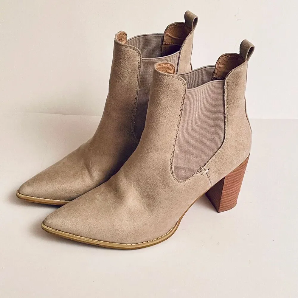 Mi.im Pu leather 8.5 Ankle booties /boots pointed toe elastic panels block heel
